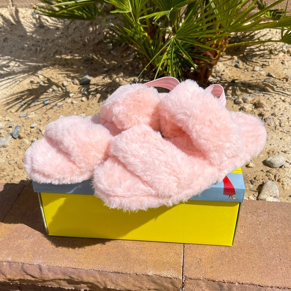 Shoes - Baby Pink Sling Back Slides 🌸